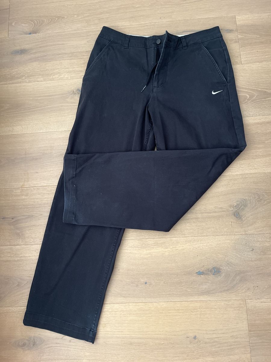 Nike Jeans: Nike Jeans (y2k) – Usato da Balzers venduto da liv_wzl8