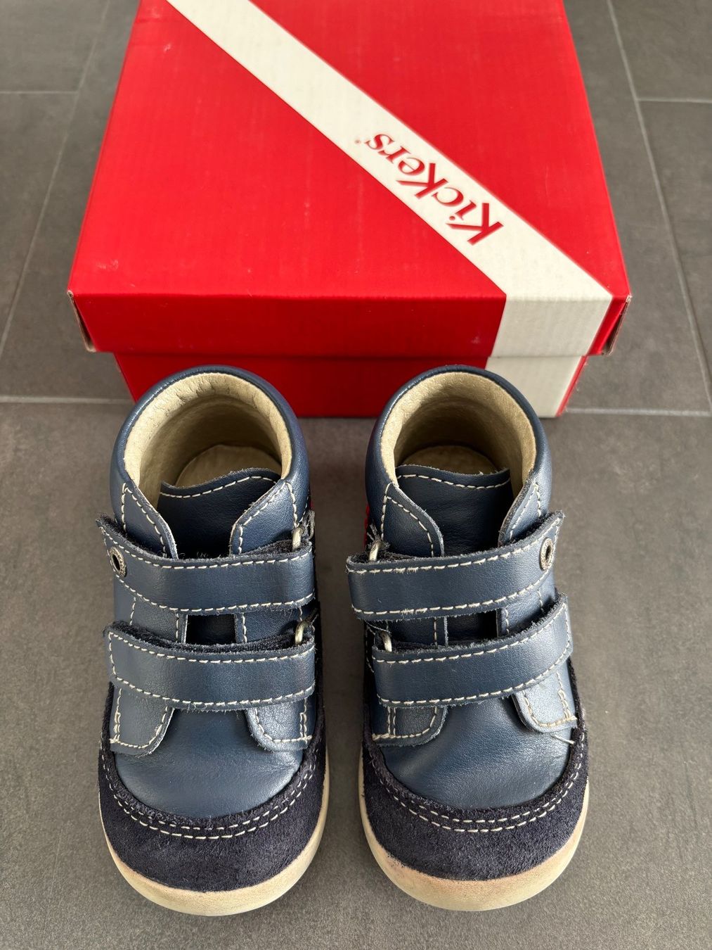 Kickers Scarpe per ragazzi: Kickers Modell Kimono. Grösse EU23 – Usato da Oberägeri venduto da MariaLehman