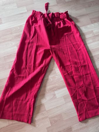 Sommerliche, weite Stoffhose in Rot, Grösse XXL