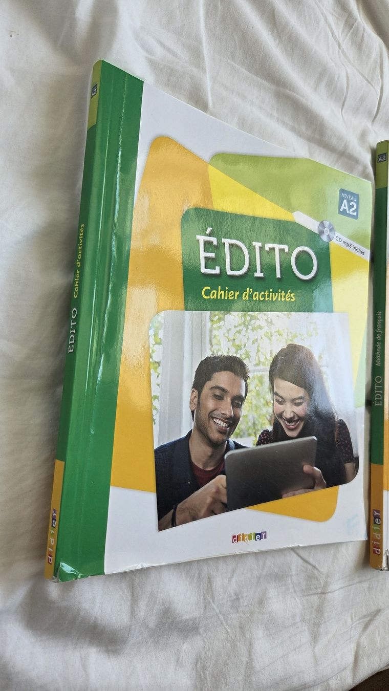 Bücher: ÉDITO Methode de français A2 Buch und Arbeitsheft mit CDs – Gebraucht aus Ebmatingen von joelme 1