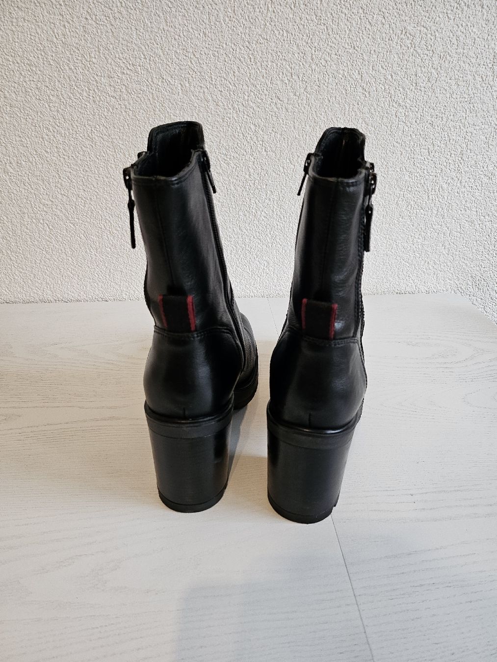 Dosenbach Scarpe da donna: 5th Avenue Echtleder Stiefeletten – Nuovo (secondo la descrizione) da Goldau venduto da Rimana_8 2