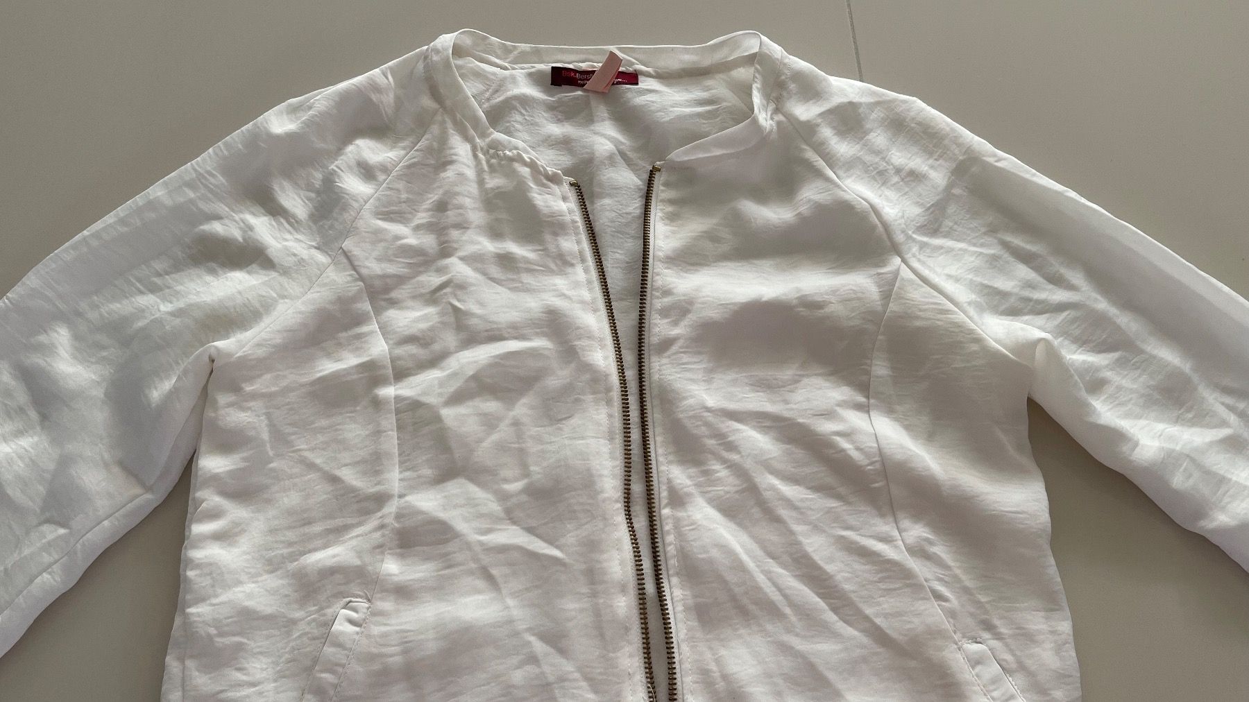 Bershka Jacken: Damen Leichte Jacke – Gebraucht aus Rheineck von pssesolnet 2