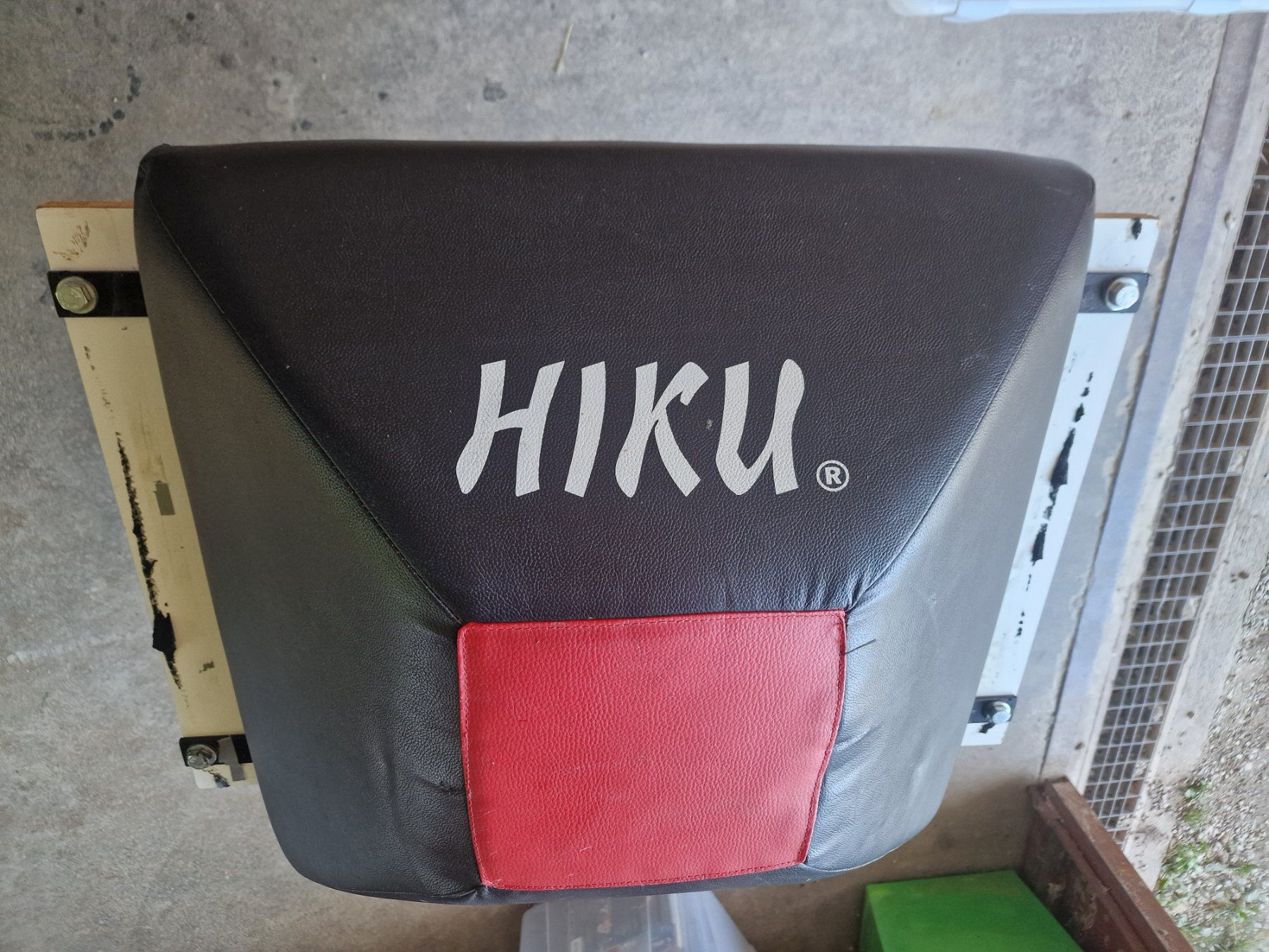 Sacchi da boxe: HIKU - Coussin de frappe mural – Usato da Fribourg venduto da Dimitrikaenel 1