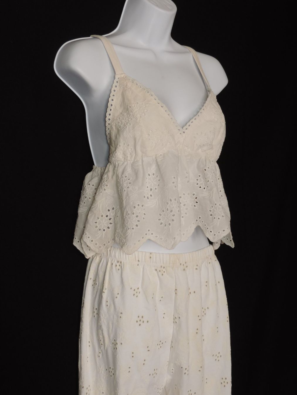 Lotti di vestiti: ensemble dentelle blanc – Usato da Genève venduto da Axelle333 7