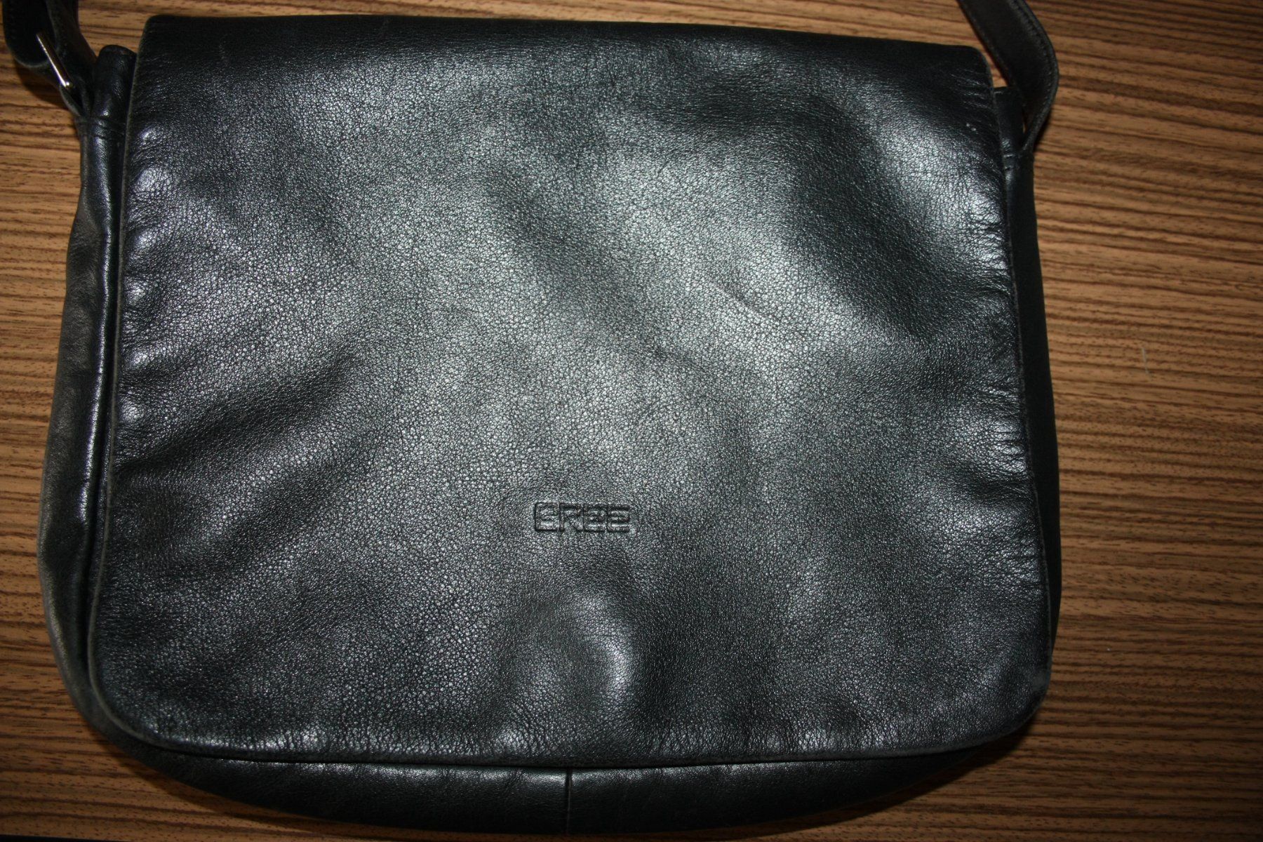 Bree Taschen für Damen: Umhängetasche Tasche BREE Leder schwarz – Gebraucht aus Flüelen von DiversicumAccessoire 1