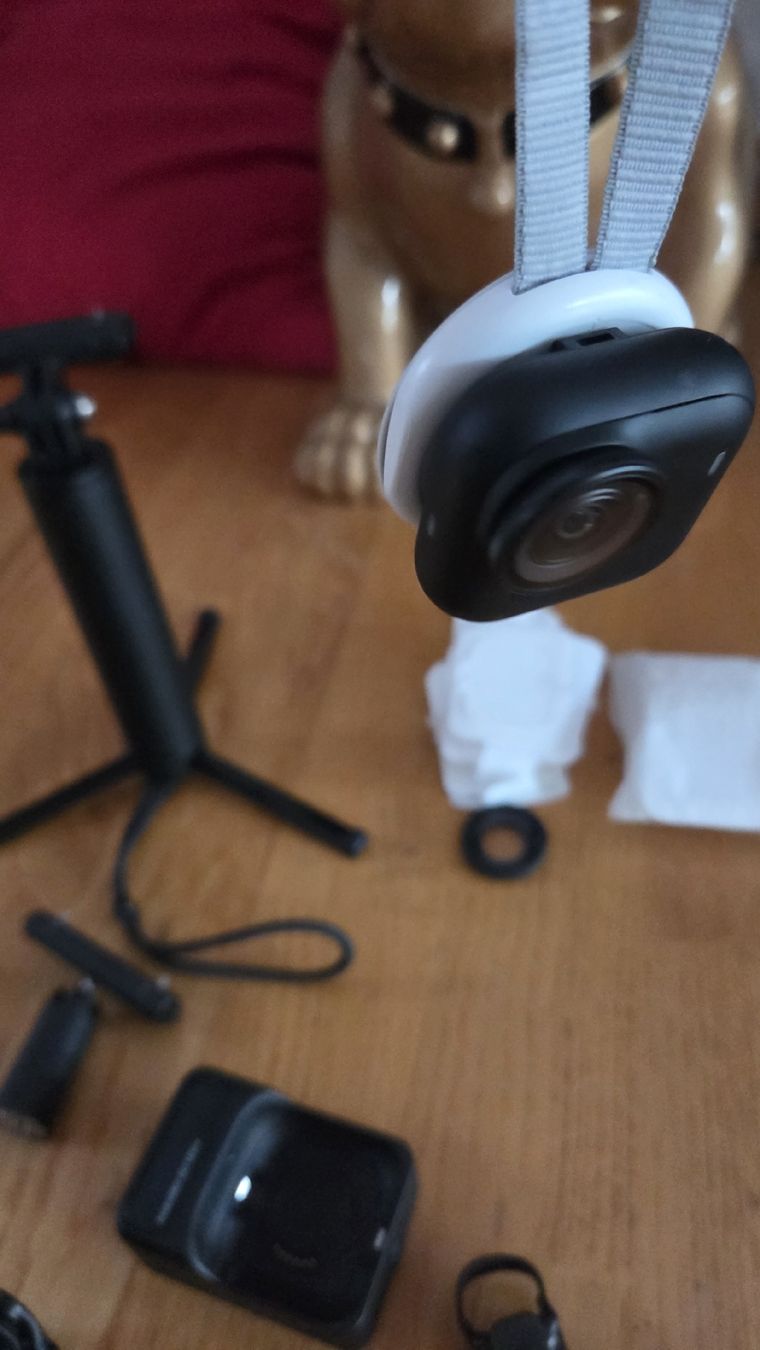 Insta360 Action Cam: insta 360 Go Ultra Bundle – Gebraucht aus St. Gallen von Rnira 3
