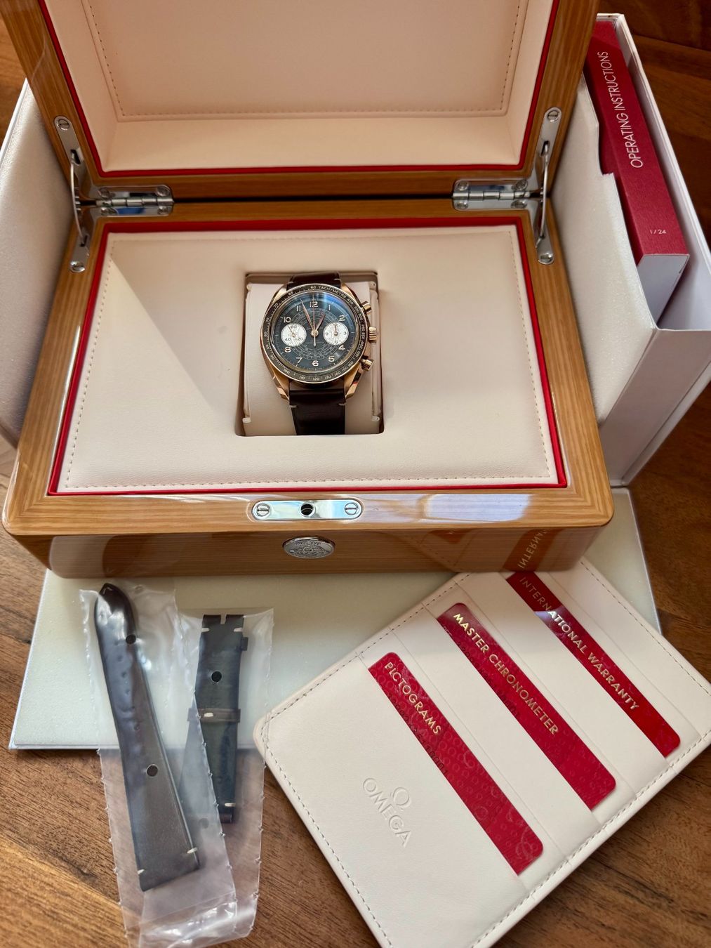 Omega Orologi: Omega Speedmaster Master Chronometer Chronograph Chronoscope – Usato da Wabern venduto da squ281 1