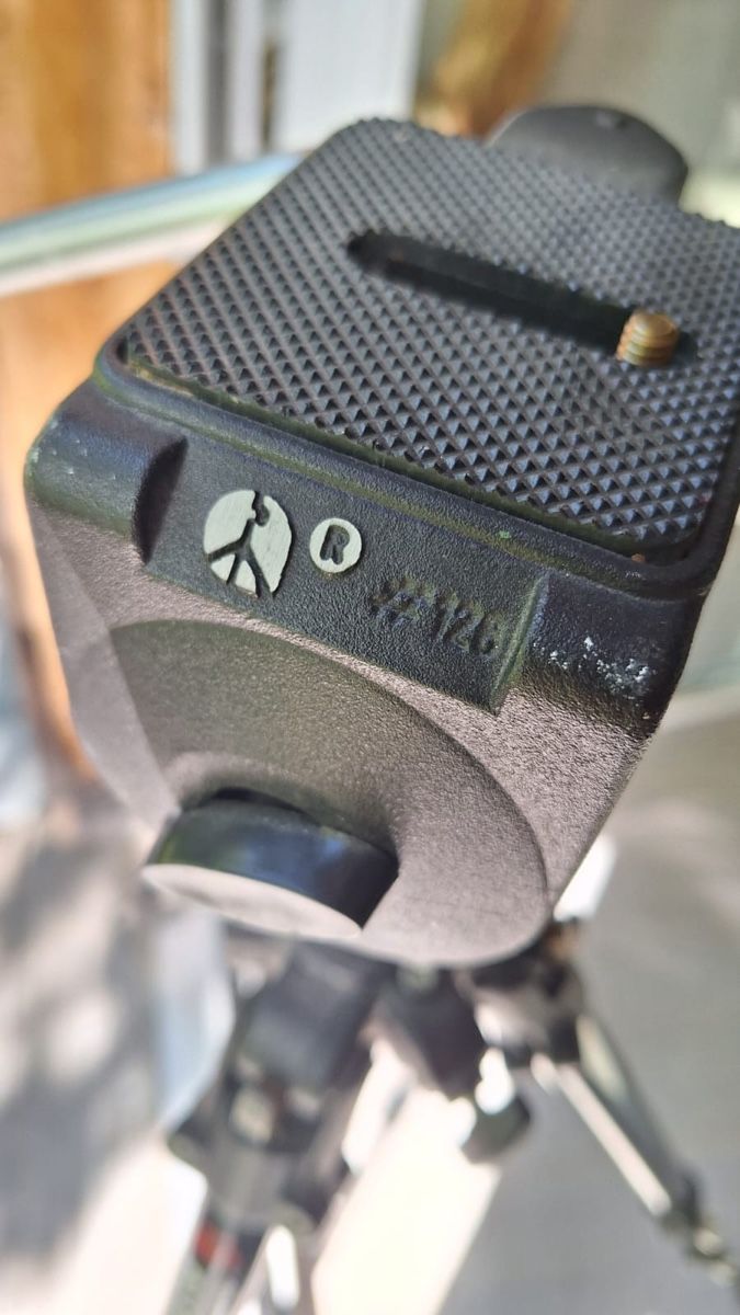 Manfrotto Trépieds & Accessoires: Foto & Filmstativ – D'occasion à Wila par arl_5fm9 1