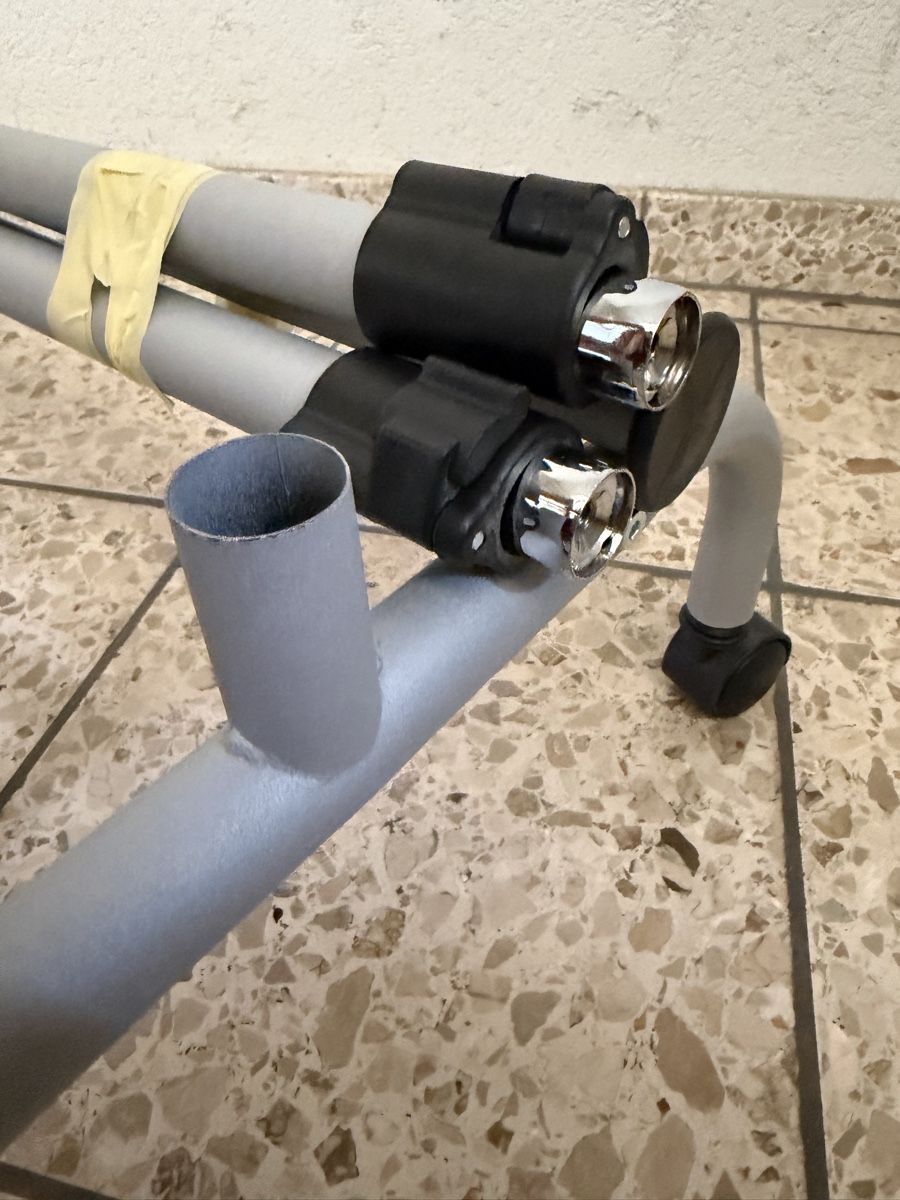 Garderobe: Kleiderständer Silber mit Rollen zerlegt – Gebraucht aus Weiningen ZH von anj_d78k 3