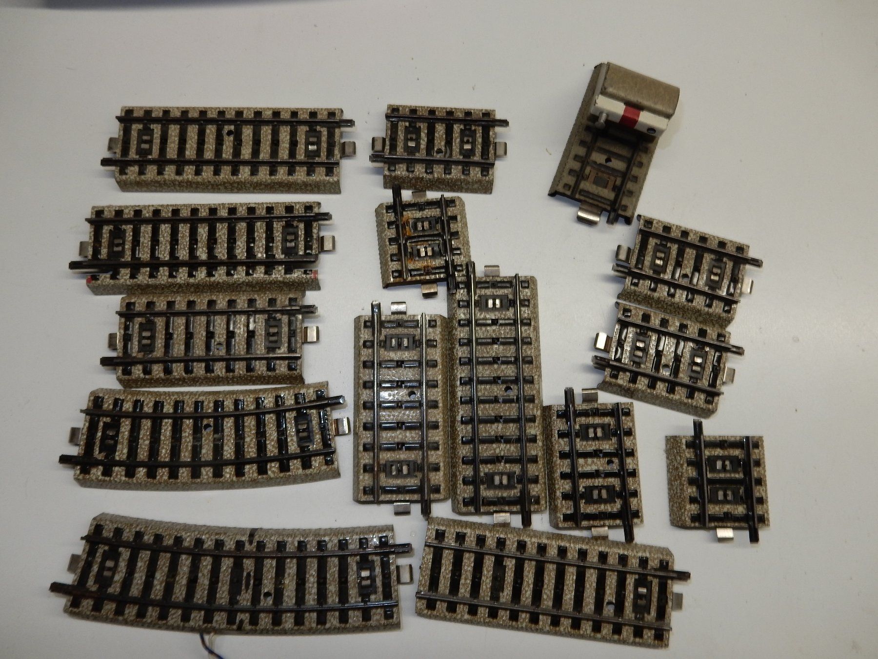 Märklin Modellini di ferrovie: 1 Lot M-Gleise Märklin – Usato da Steffisburg venduto da Sorbas