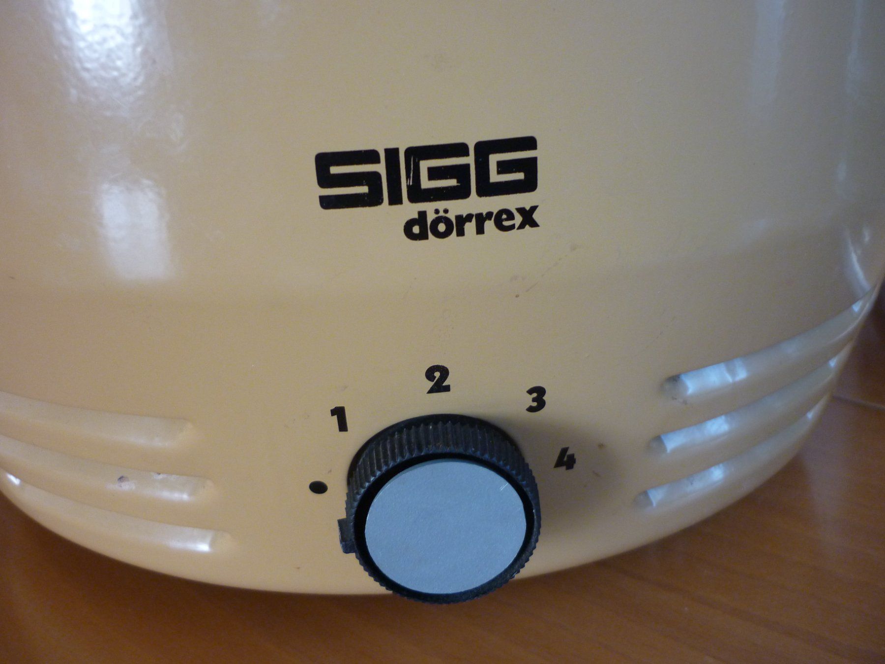 Sigg Elettrodomestici da cucina: SIGG Dörrex Hellbraun Dörrgerät 5 Gitter – Nuovo (secondo la descrizione) da Zürich venduto da gallienus 2
