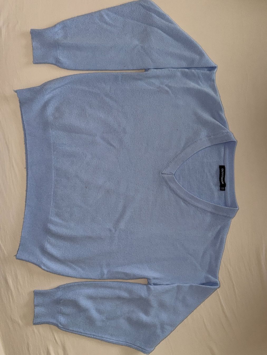 Pulls & Sweat-shirts: Blauer V-Ausschnitt Pullover – D'occasion à Dübendorf par ilazzi