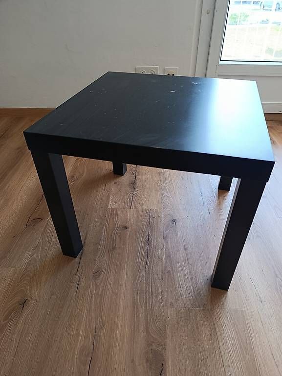 Tische: Kleiner Schwarzer Tisch – Gebraucht aus Altstätten SG von sin_2ml6 1