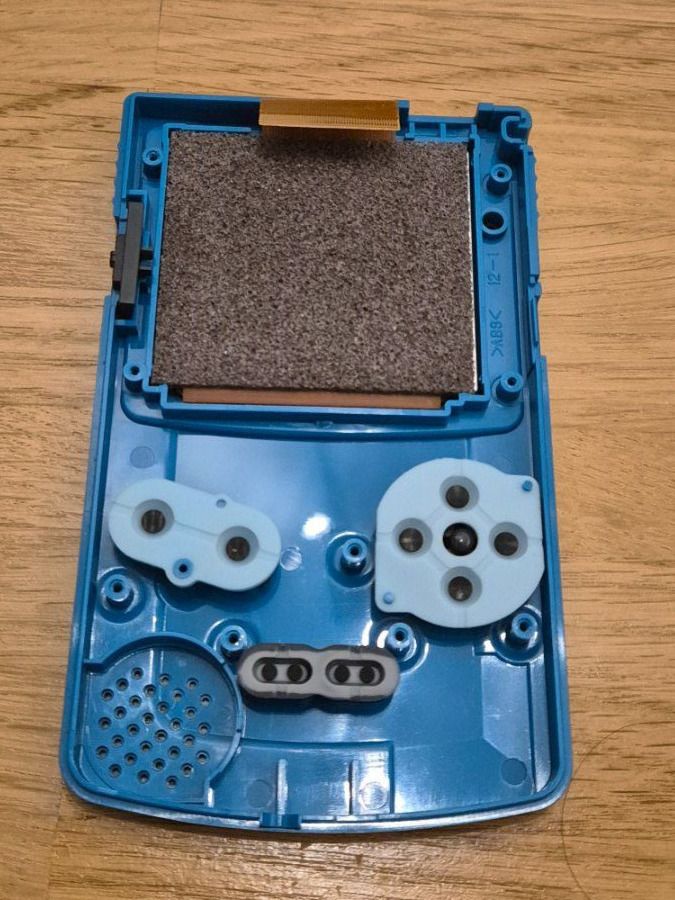 Nintendo Konsolen: Original Gameboy Color Hülle/Shell – Gebraucht aus Küttigen von  3