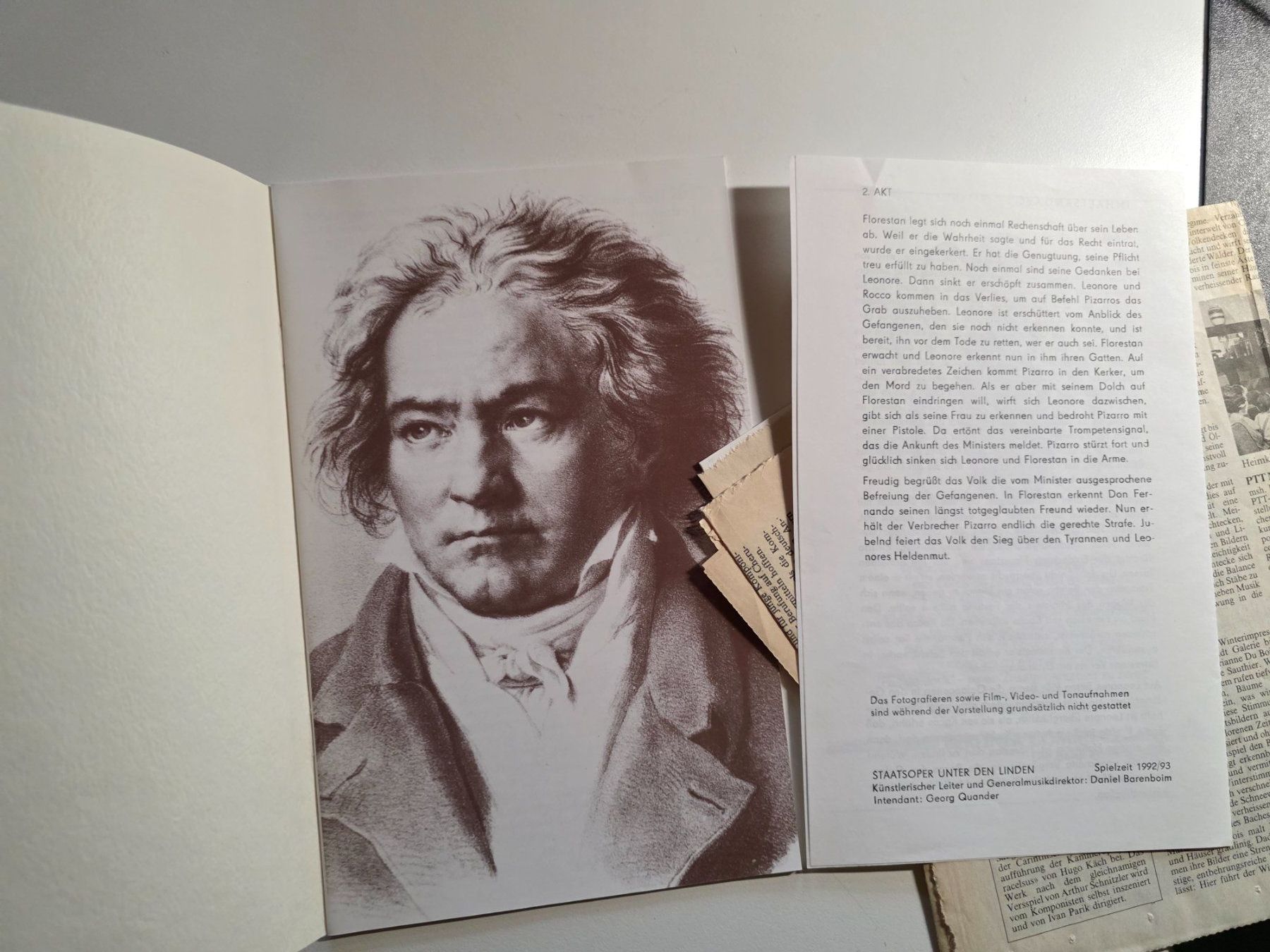 Bücher: Deutsche Staats Oper Berlin FIDELIO 1992 – Gebraucht aus Walterswil BE von Lonitti 1