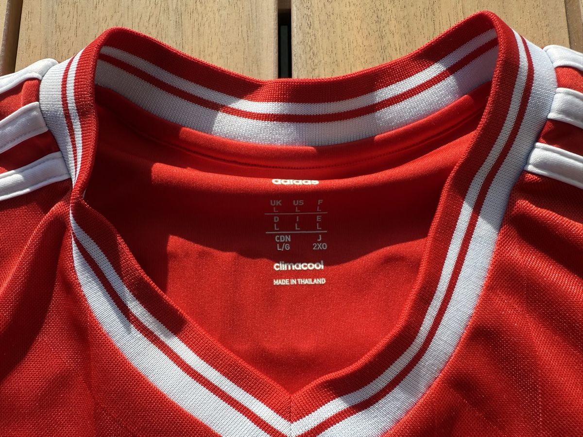 Bayern München Canottiere & Pantaloni: FC Bayern München – Usato da St. Niklausen OW venduto da roc2554 2