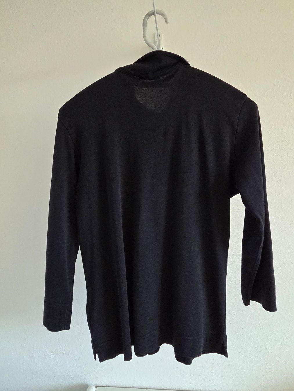 Bogner Magliette Polo: Schwarzes Shirt von BOGNER – Usato da Oberrieden venduto da Smart570 2