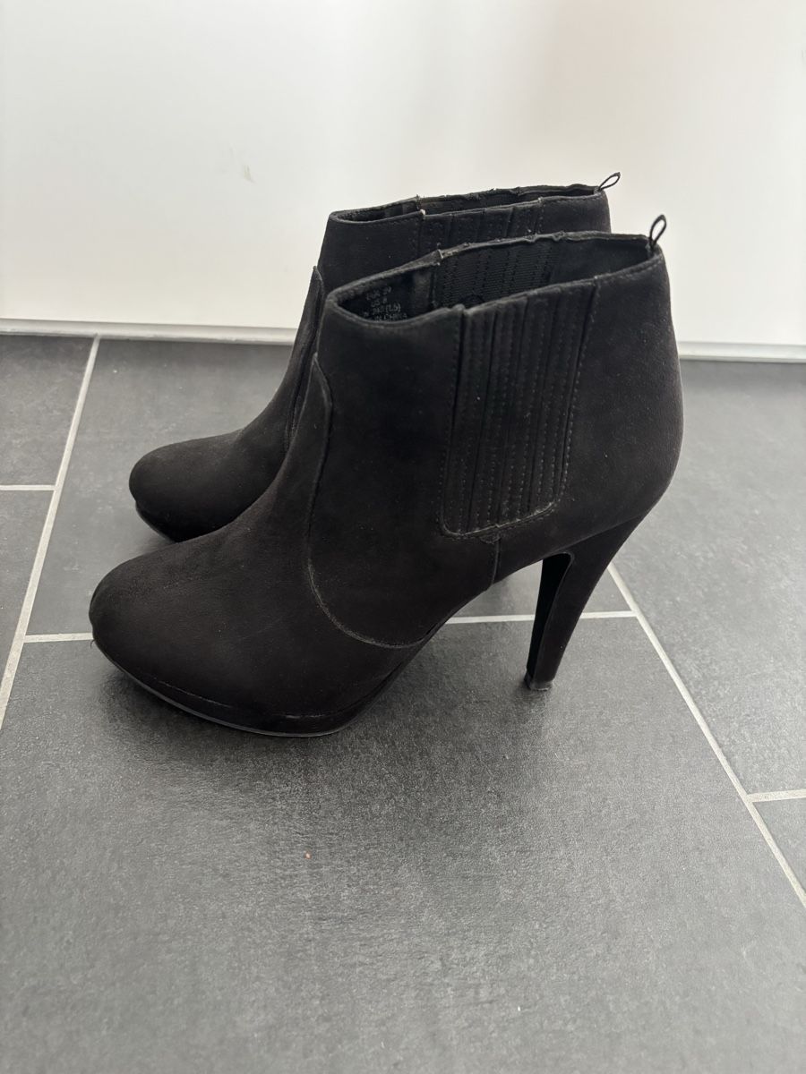 H&M Damenschuhe: Stiefeletten von H&M – Gebraucht aus Ormalingen von bil_mlh2