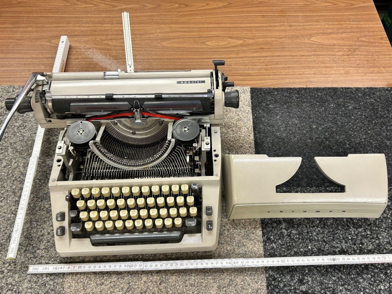 Triumph Schreibmaschinen: Schreibmaschine Triumph Spezial – Gebraucht aus Malters von DPHandel 6