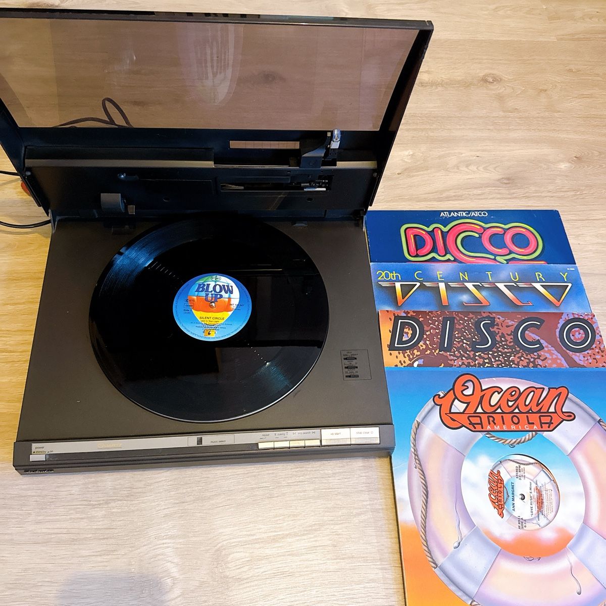 Technics Tourne-disques: Technics SL-L2 Direct Drive Automatic Turntable – D'occasion à Wiedlisbach par Aquarium-Deko