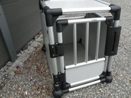 Trixie Hundebox Aluminium leicht zu transportieren