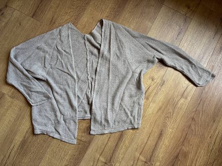 Cardigan von Brandy Melville beige und schwarz