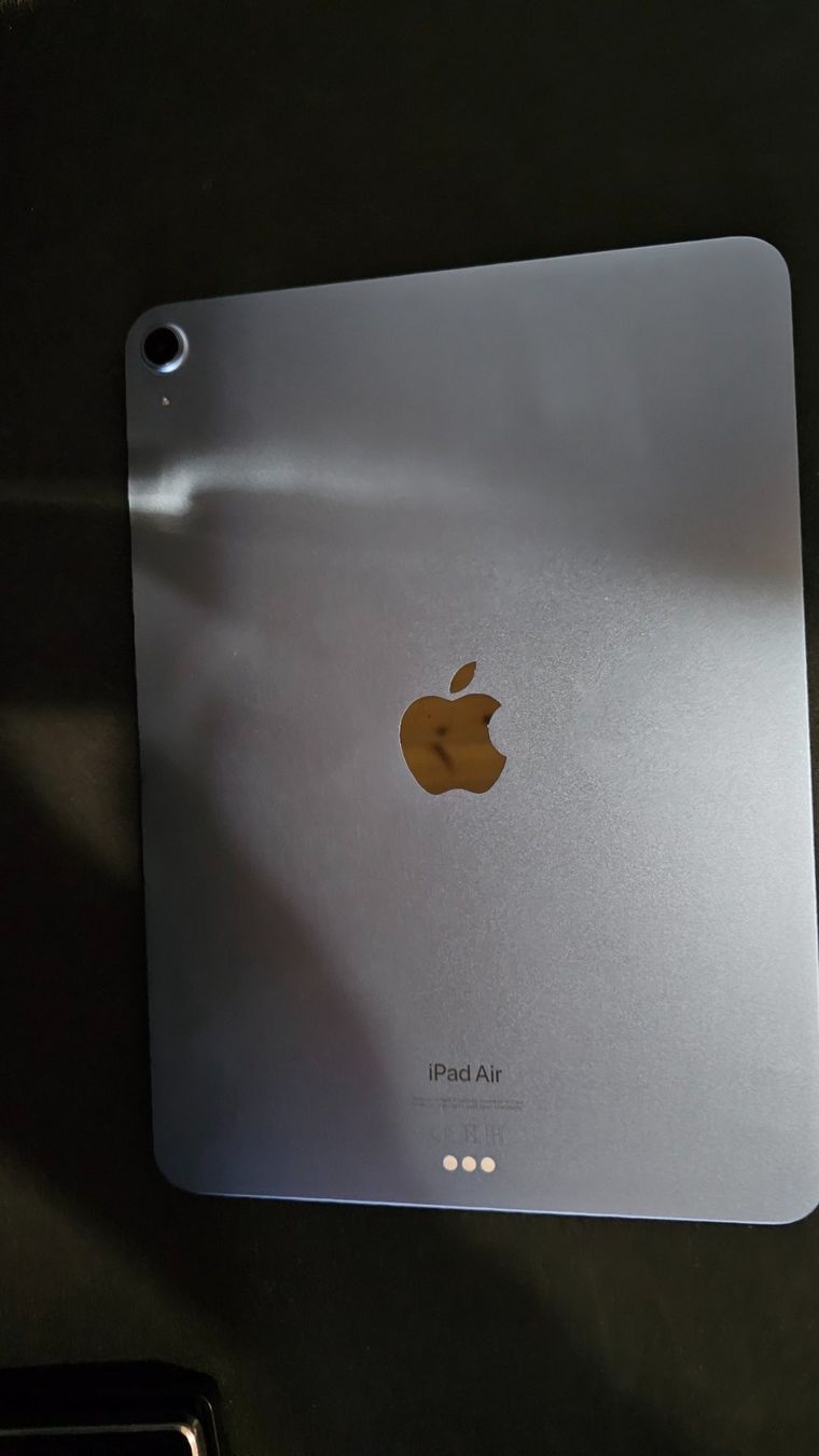 Apple Tablet PC: iPad Air 5th Gen M1 64GB WiFi – Usato da Lausanne venduto da Jesti4 3