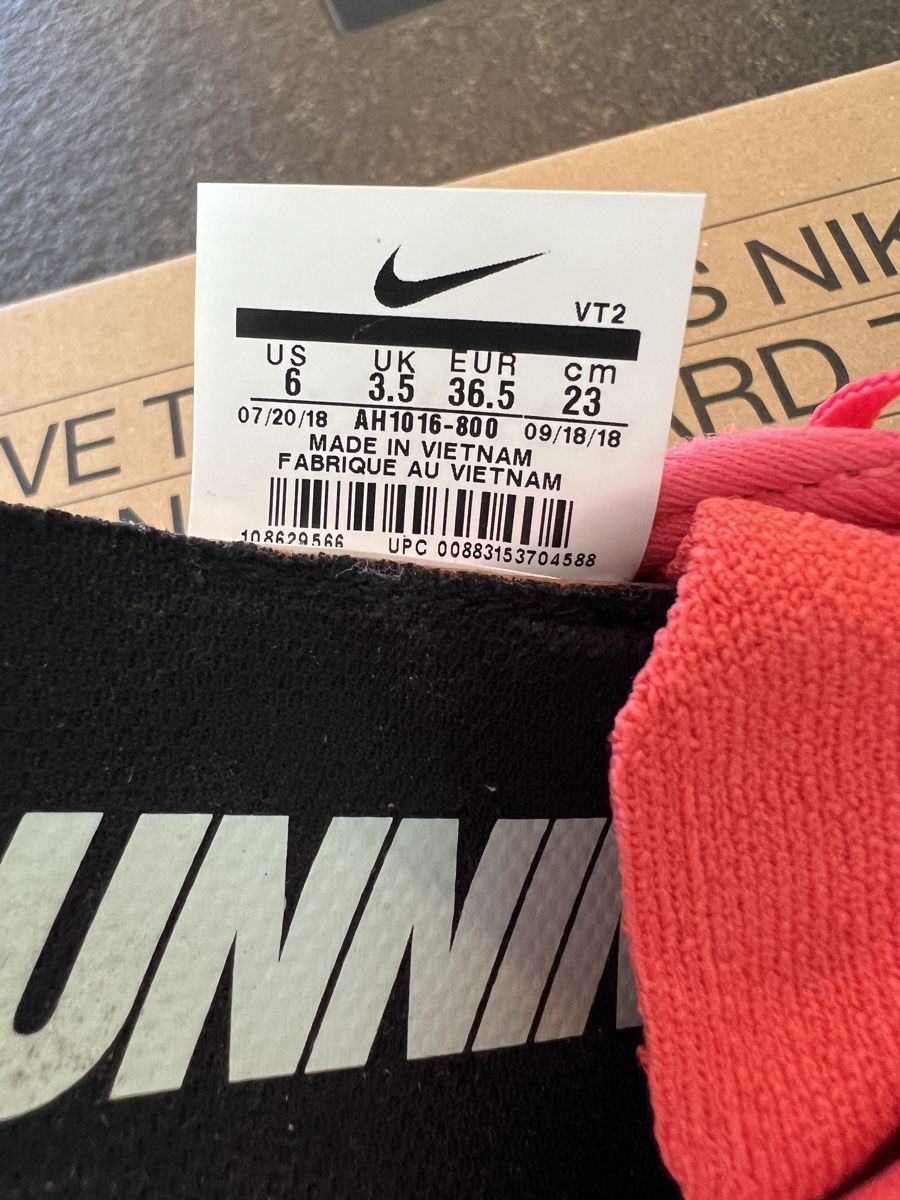 Nike Damenschuhe: NIKE Odyssey React 2 Flyknit Damen Grösse 36.5 – Gebraucht aus Hölstein von ChevalBlanc 5