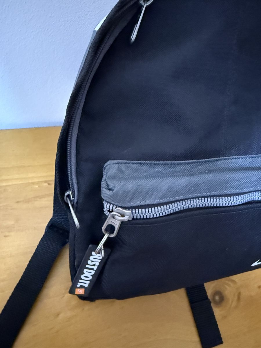 Nike Zaini: Nike Rucksack Vintage  – Usato da Neerach venduto da the_modern_mini 1