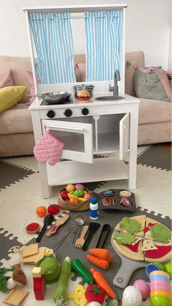 Spielzeuge: IKEA SPISIG Kitchen - Unleash Culinary Creativity! – Gebraucht aus Küsnacht ZH von luk_k8w8