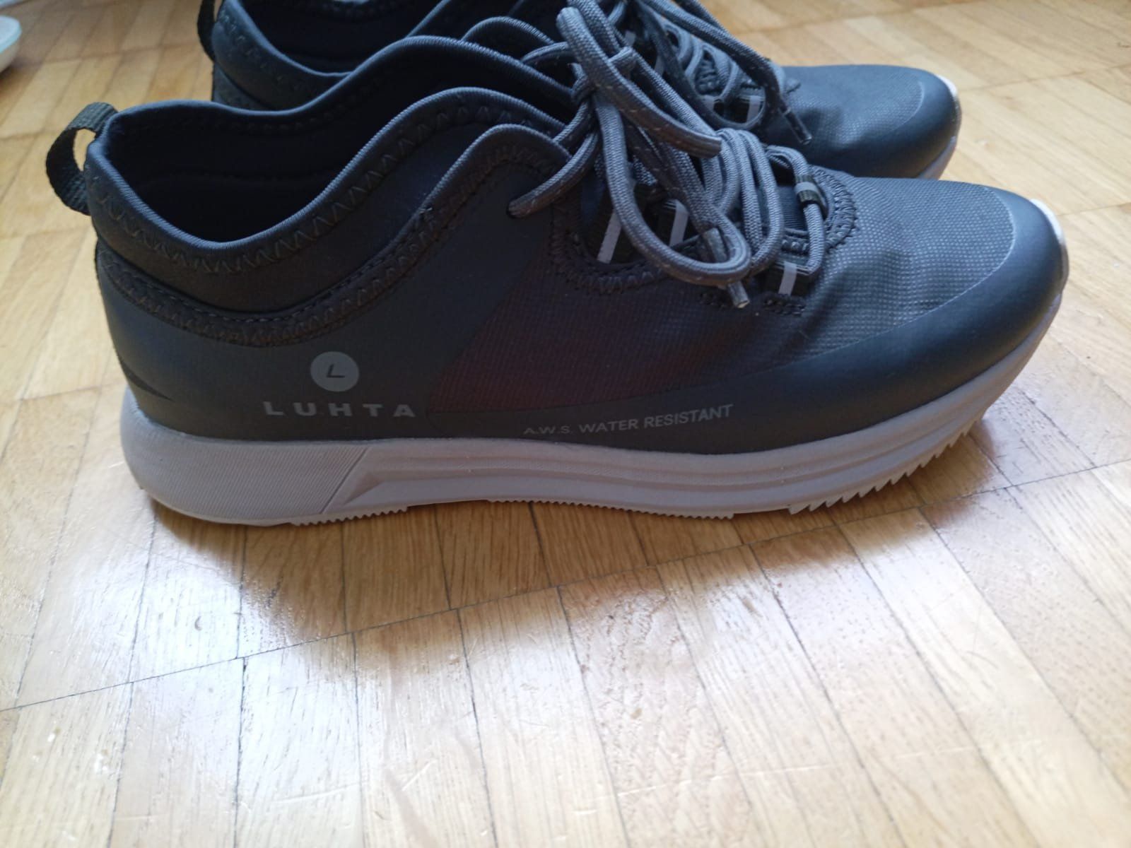 Luhta Damenschuhe: Luhta Sneaker Damen Gr.37 – Neu (gemäss Beschreibung) aus Stäfa von krp54