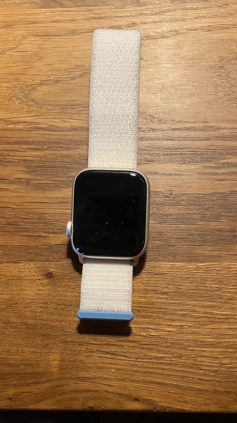 Apple Smartwatch: Apple Watch SE 40mm 2ème génération – Nuovo e nell'imballaggio originale da Ovronnaz venduto da LesBidochons 1