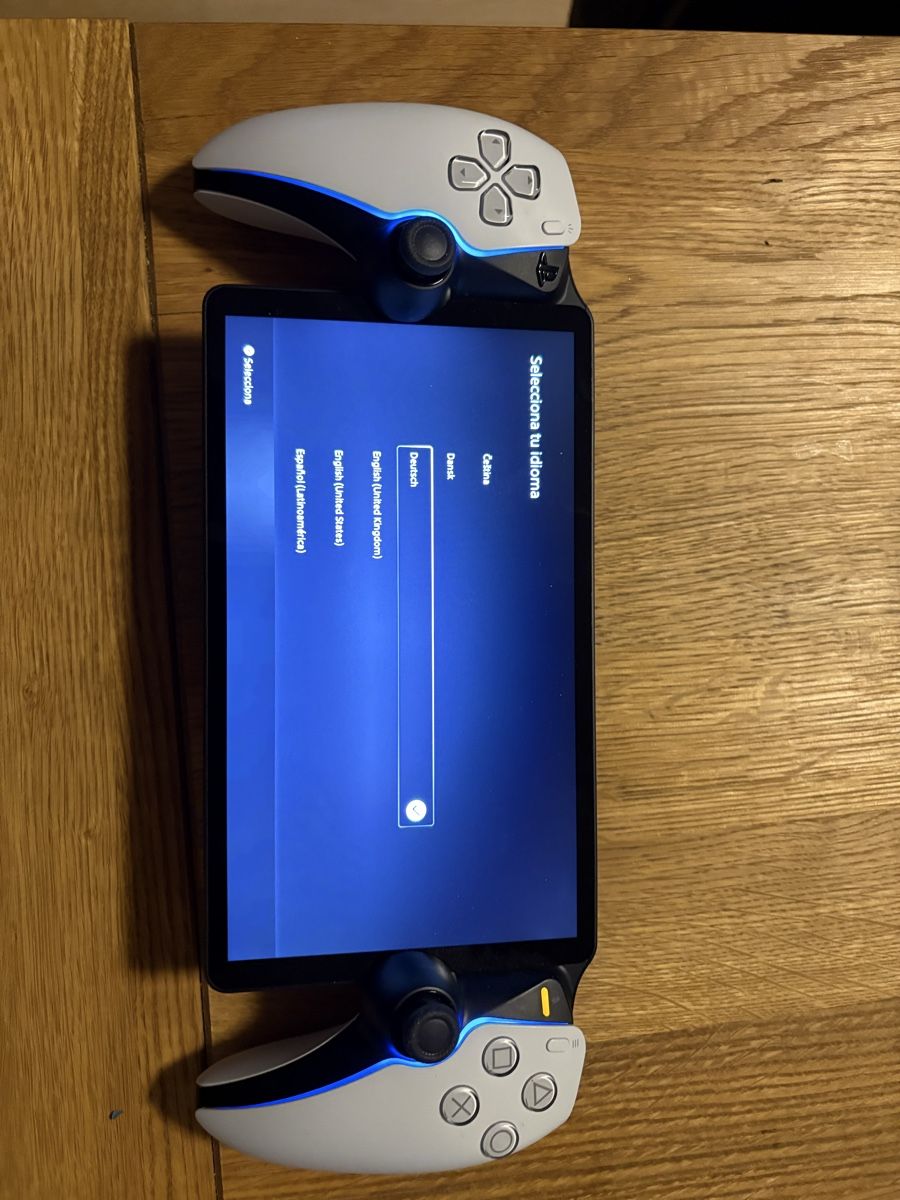 Sony Konsolen: PlayStation Portal Remote Player inkl. Original-Case – Gebraucht aus Aarau von ruedinho 1