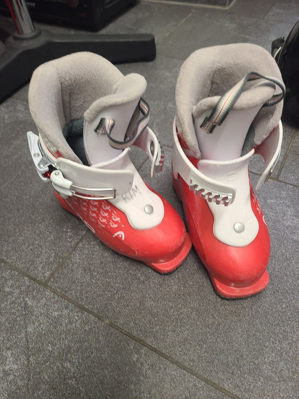 Scarpe da uomo: Kinderskischuhe Gr 221mm – Usato da Asp venduto da Bufy