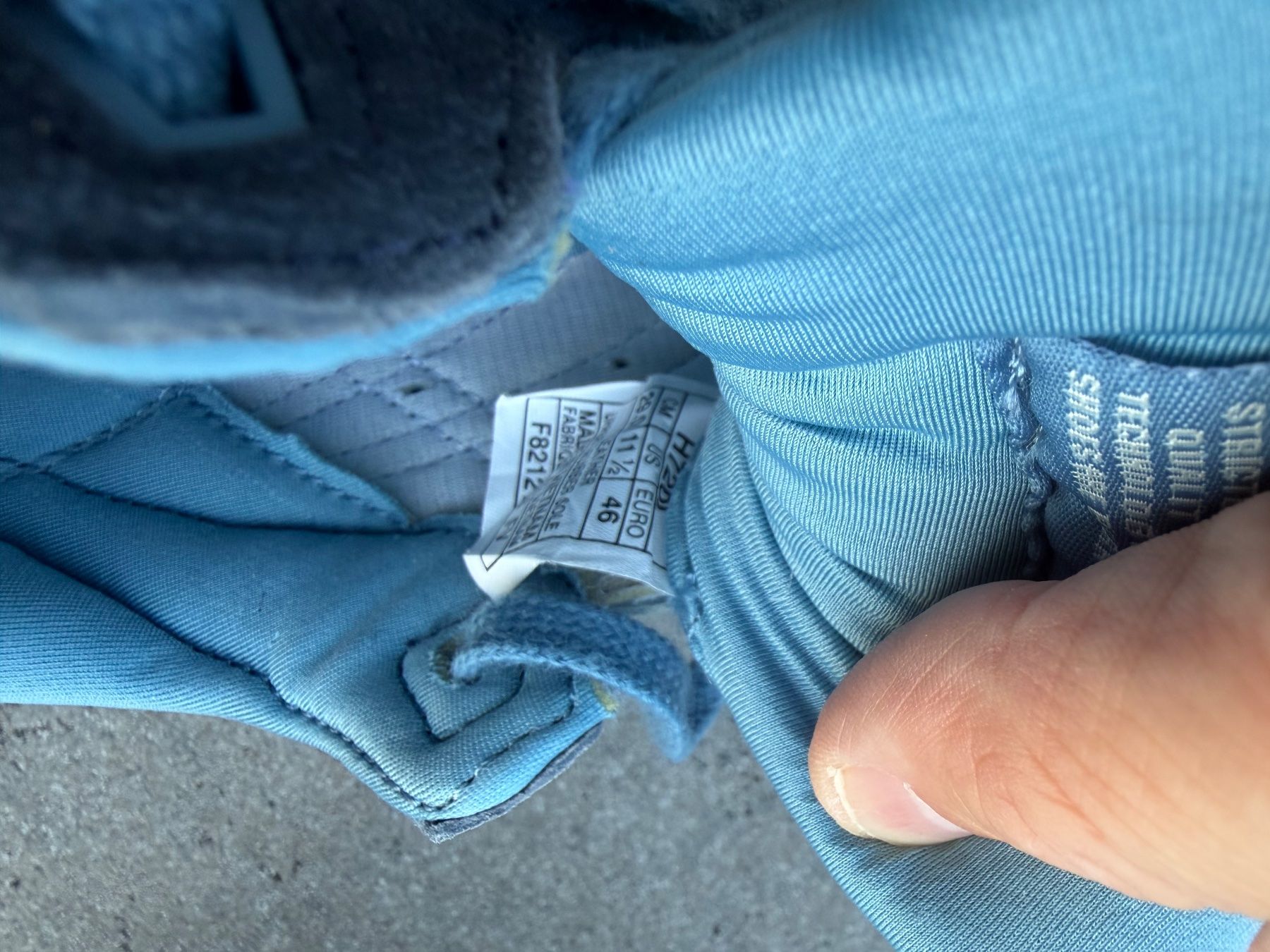 Asics Herrenschuhe: Asics Sneaker in blau – Gebraucht aus Ennetbaden von miboo 4