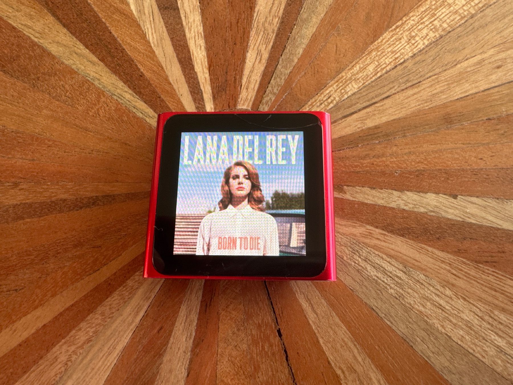Apple Lettore multimediale portatile: iPod nano 6 Rot 8GB mit Ladekabel – Usato da St. Gallen venduto da hae_6rmh