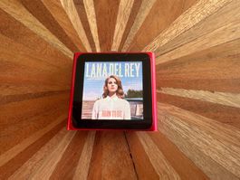 iPod nano 6 Rot 8GB mit Ladekabel