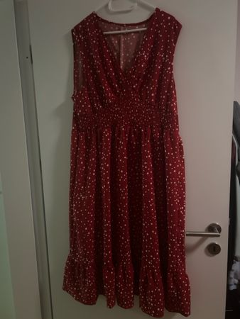 Rotes Sommerkleid mit Pünktchen, Grösse 48 - Neuwertig!