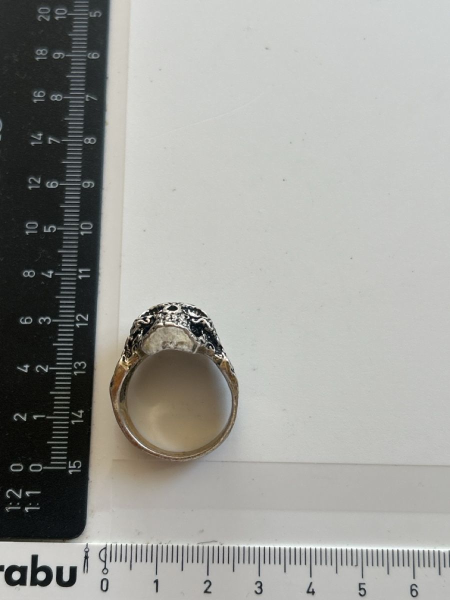 Anelli: Ring Totenkopf Muster silberfarben(S35) – Usato da Neuenhof venduto da SchnaeppliAllerlei 3