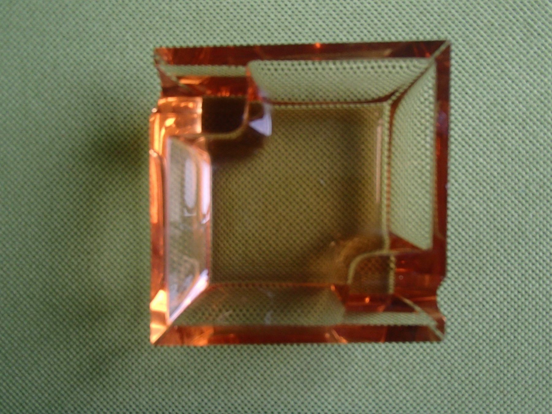 Portacenere: Amber Glas Aschenbecher auf versilbertem Teller – Usato da Schöfflisdorf venduto da pullux 4
