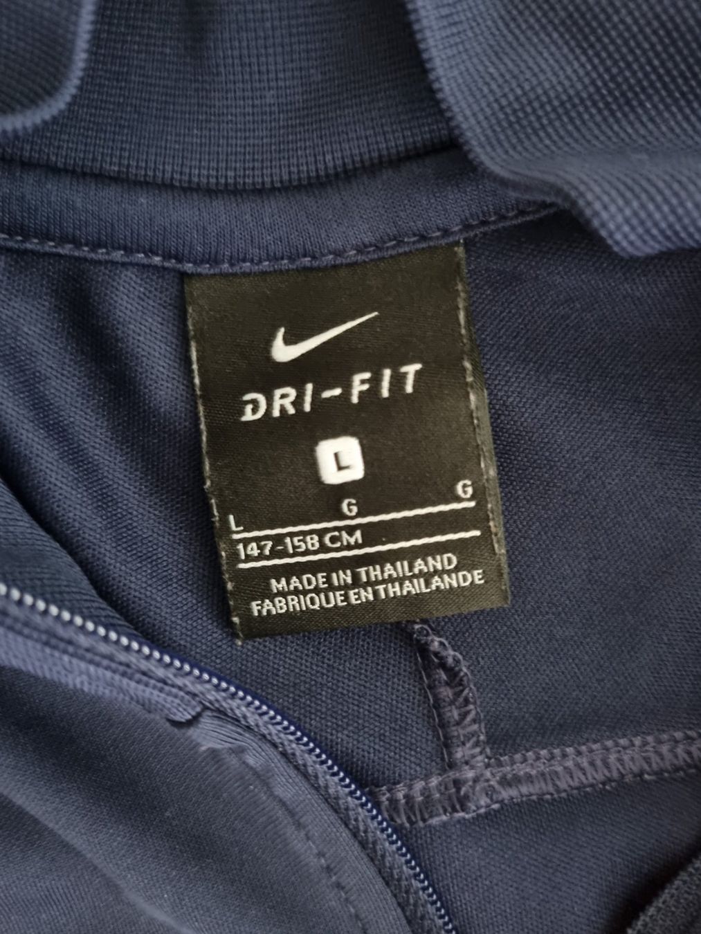 Nike Leibchen & Hosen: Nike Frankreich Trikot und Trainer – Gebraucht aus Würenlos von Nigginiggi 9