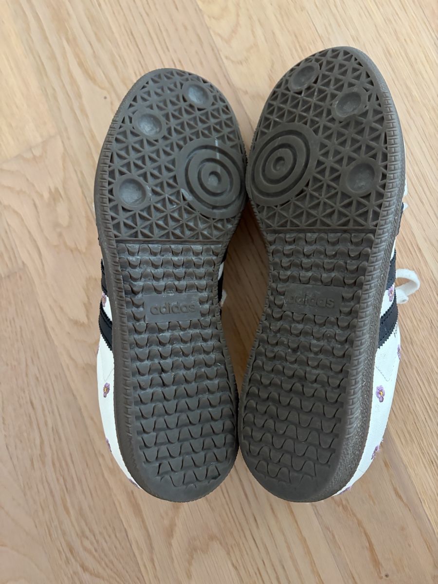 Scarpe da donna: Adidas Samba 40 1/4 – Usato da Bonstetten venduto da Moma10 3