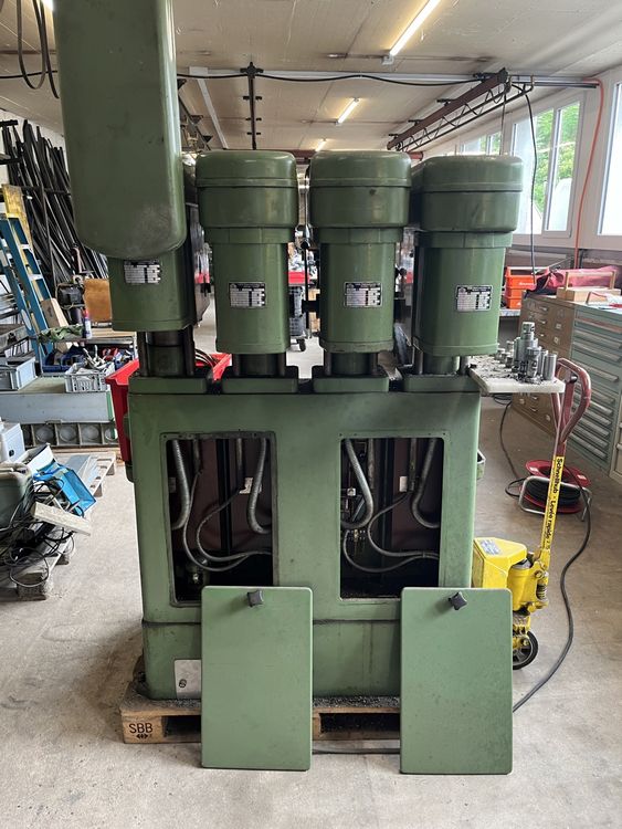 Aciera 4-Säulenbohrmaschine (Defekt) in Liebefeld für CHF 880 – nur ...