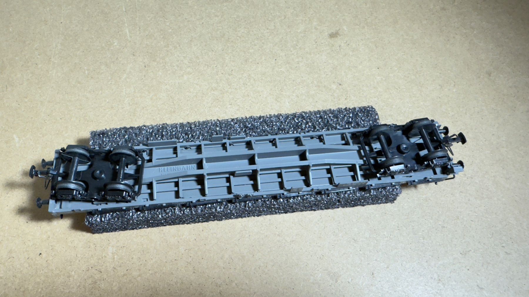 Kleinbahn Modelleisenbahnen: Kleinbahn Auffahrwagen H0 / DC – Gebraucht aus Windlach von Kelebra 5
