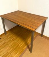 Holztisch mit Metallbeinen gebraucht in gutem Zustand