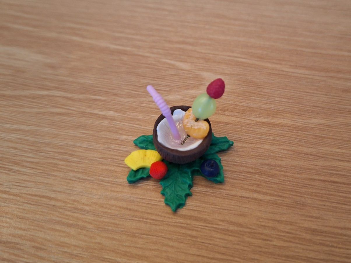 Case e mobili per bambole: Handmade Kokosnuss Drink – Nuovo (secondo la descrizione) da Zürich venduto da HandmadeTinyFood 1