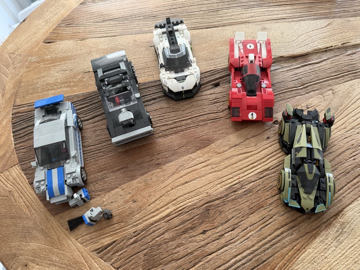 Lego Spielzeuge: Lego Set  Autos Rennwagen  – Gebraucht aus Utzenstorf von ybwarrior