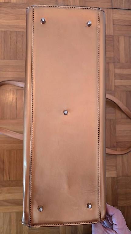 Maison Mollerus Taschen für Damen: Maison Mollerue Tasche - elegantes Designerstück – Gebraucht aus Dietikon von natigi 4