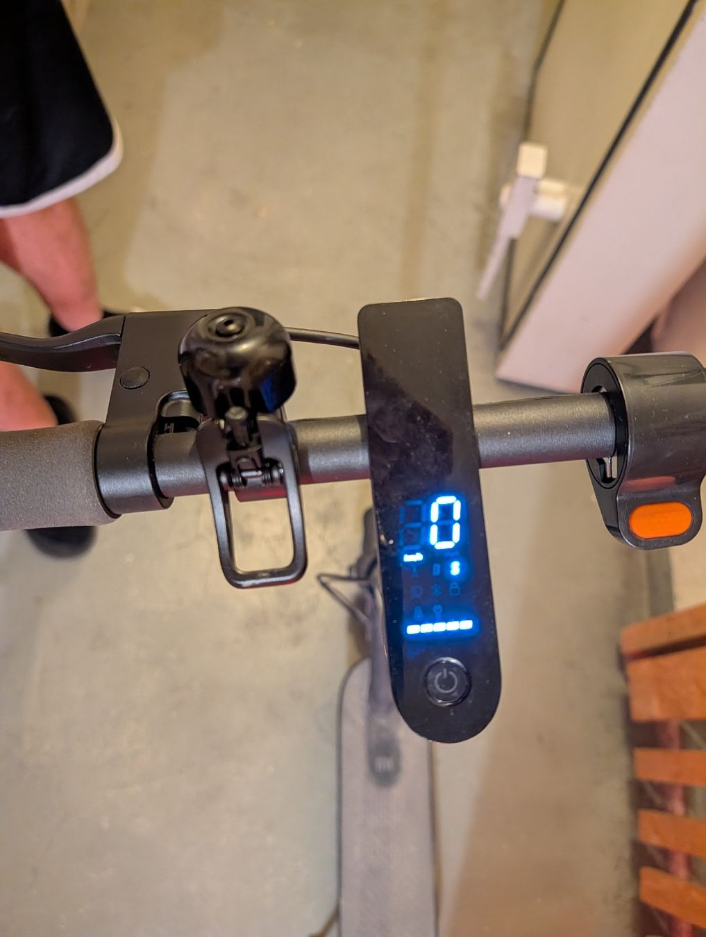 Xiaomi Kickboard: Xiaomi essentials e-Scooter  – D'occasion à Zürich par lheilig 4