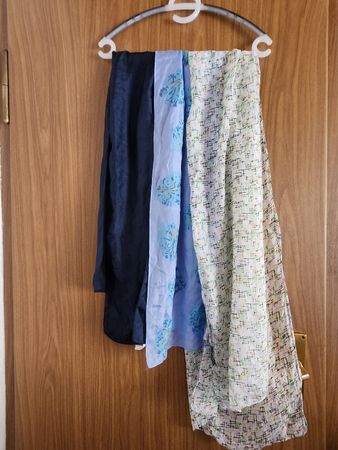 Lot de 3 foulards légers en soie, parfaits pour l'été!